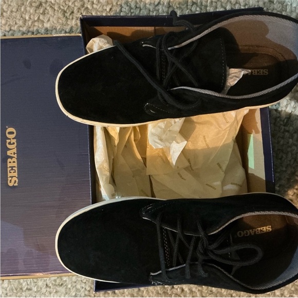 Black Platform Barney chukka boot - Picture 2 of 4